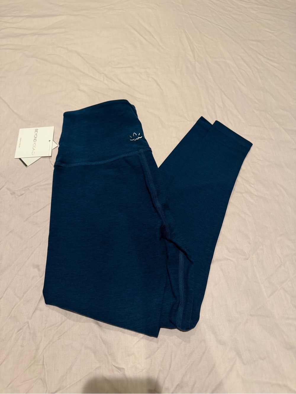 Beyond Yoga Caught in the Midi High-Waisted Leggings, NWT, blue gem heather, M